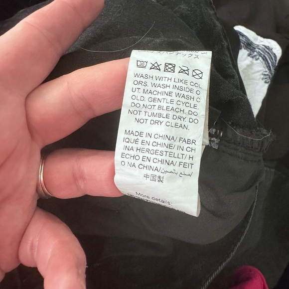 2 for $15 Shein Curve 2XL Black Distressed Denim - Picture 3 of 8